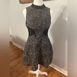 BCBGENERATION BLACK SHIMMER MESH DETAIL MINI DRESS - Size 2 SKU:219